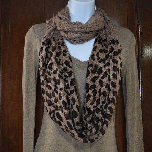 Leopard Print Infinity Scarf Brown Black Knit Wool Blend Wrap - Picture 7 of 7